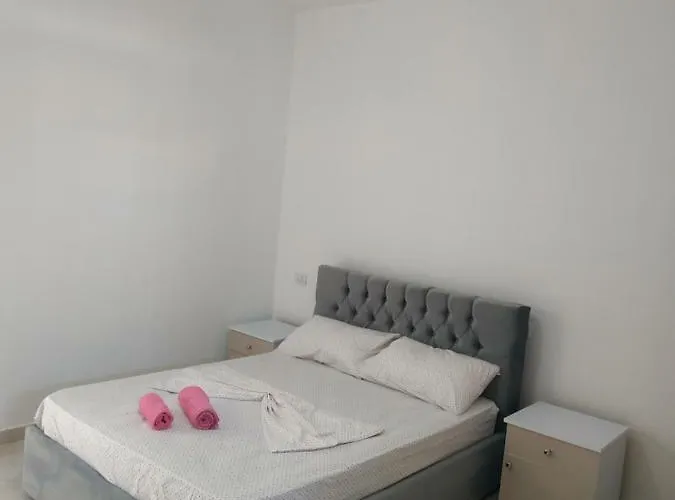 Dhoma Plazhi Nefeli