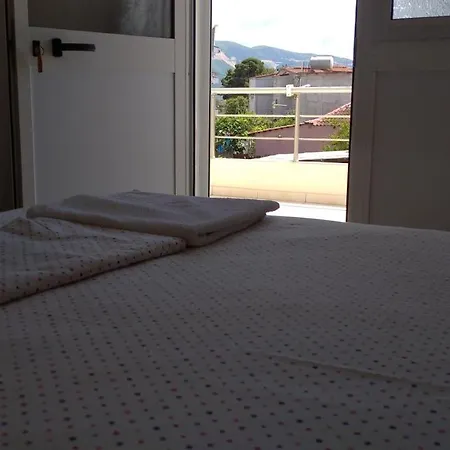 Dhoma Plazhi Nefeli Vlorë