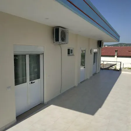 Dhoma Plazhi Nefeli Апартаменты *