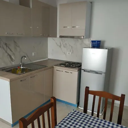 Dhoma Plazhi Nefeli Апартаменты Влёра