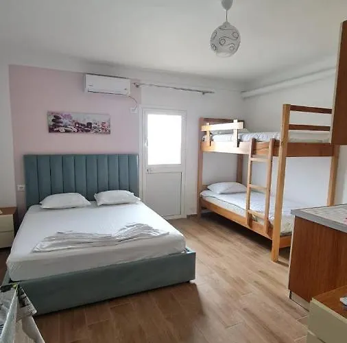 Dhoma Plazhi Nefeli *